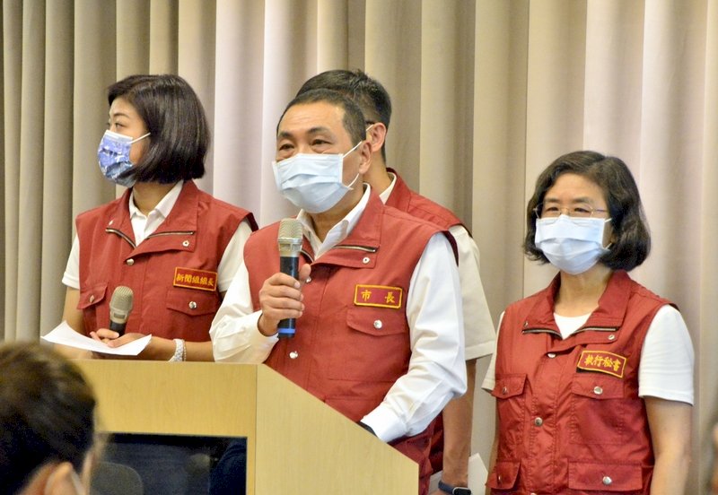 侯友宜籲中央升三級警戒 新北所有活動即起取消